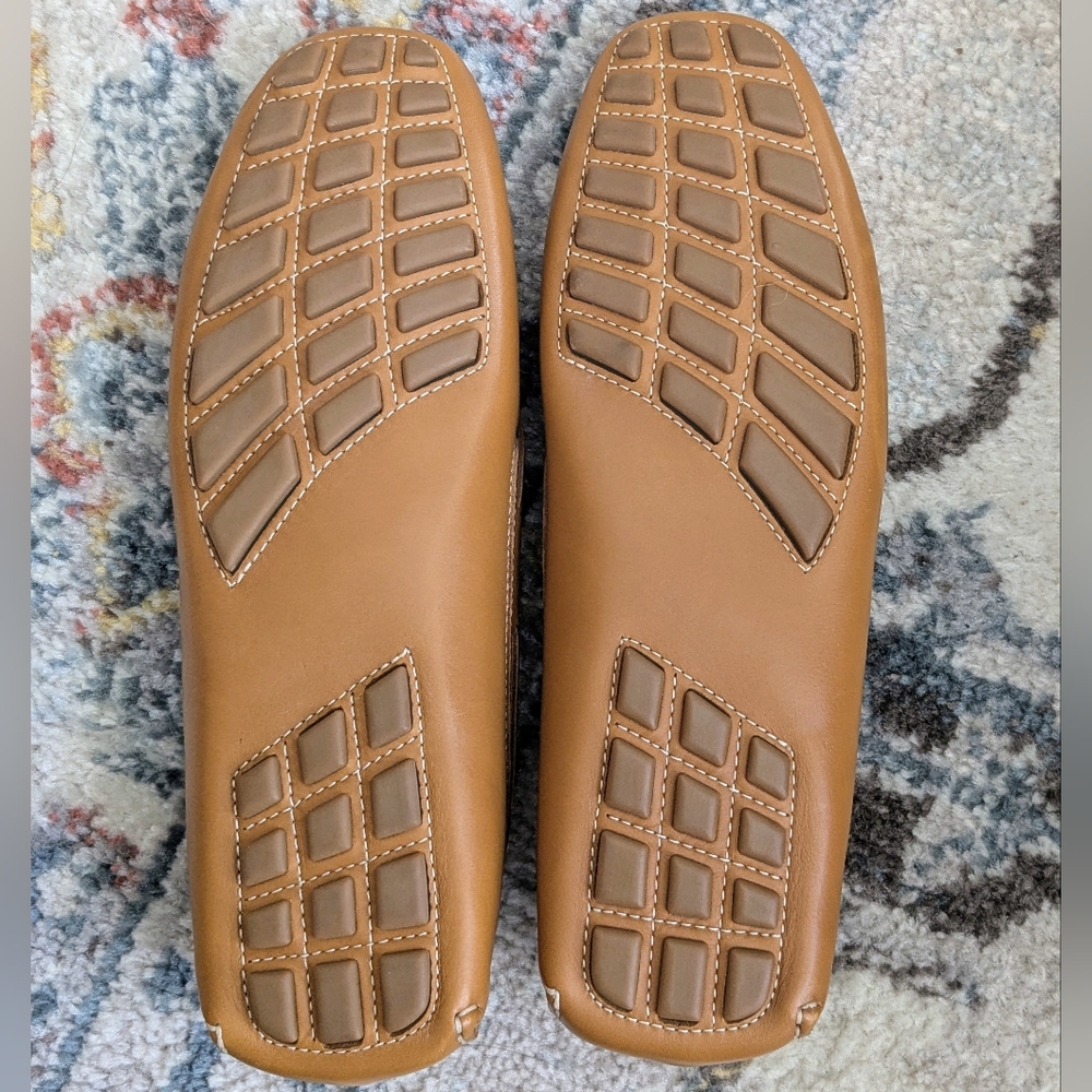 Salvatore Ferragamo Leather Boat Shoes - 9B - Picture 7 of 9